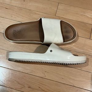 Ugg Slides